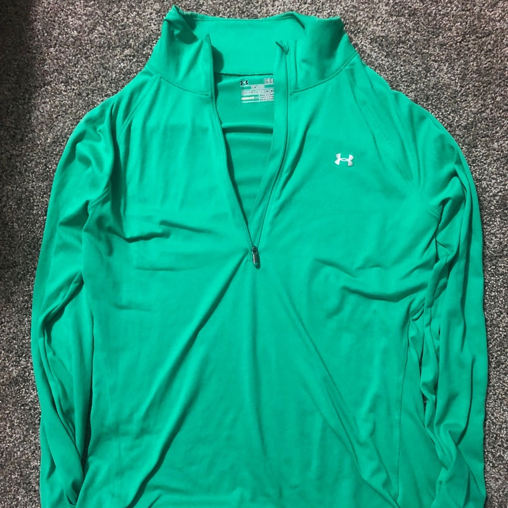 Under armor - sport material hoodie